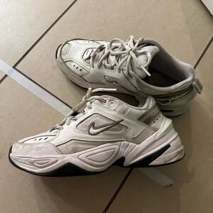 Women’s Nike MK Tekno